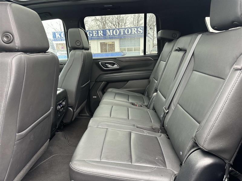 Chevrolet Suburban  2023