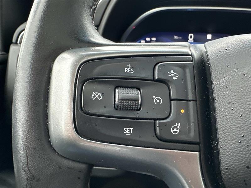 Chevrolet Suburban  2023