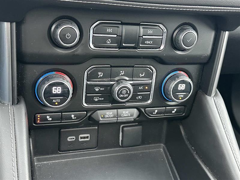 Chevrolet Suburban  2023