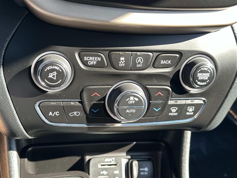 Jeep Cherokee  2016 Jeep Cherokee  2016