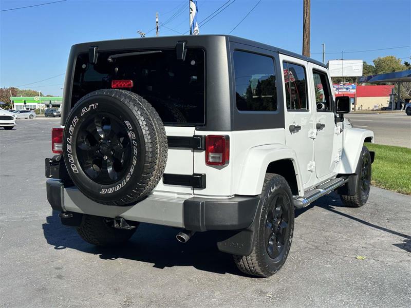 2017 Jeep Wrangler Unlimited Sahara photo 2