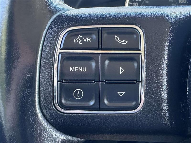 2017 Jeep Wrangler Unlimited Sahara photo 12