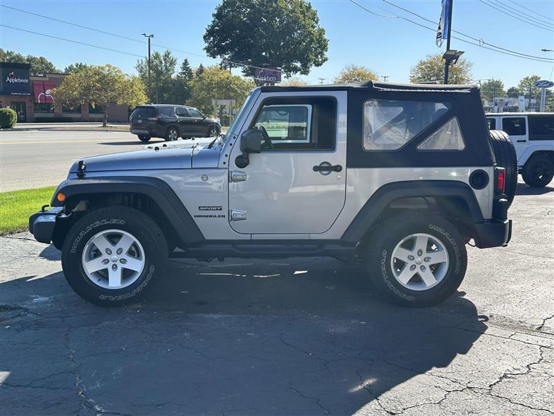2017 Jeep Wrangler Sport photo 4