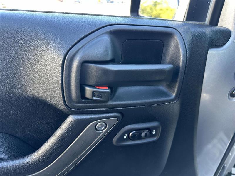 2017 Jeep Wrangler Sport photo 8