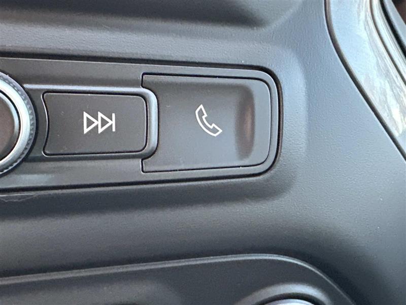 Chevrolet Silverado 1500  2020