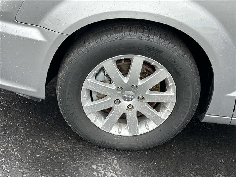 View vehicle photo 6