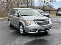 2016 Chrysler Town & Country 