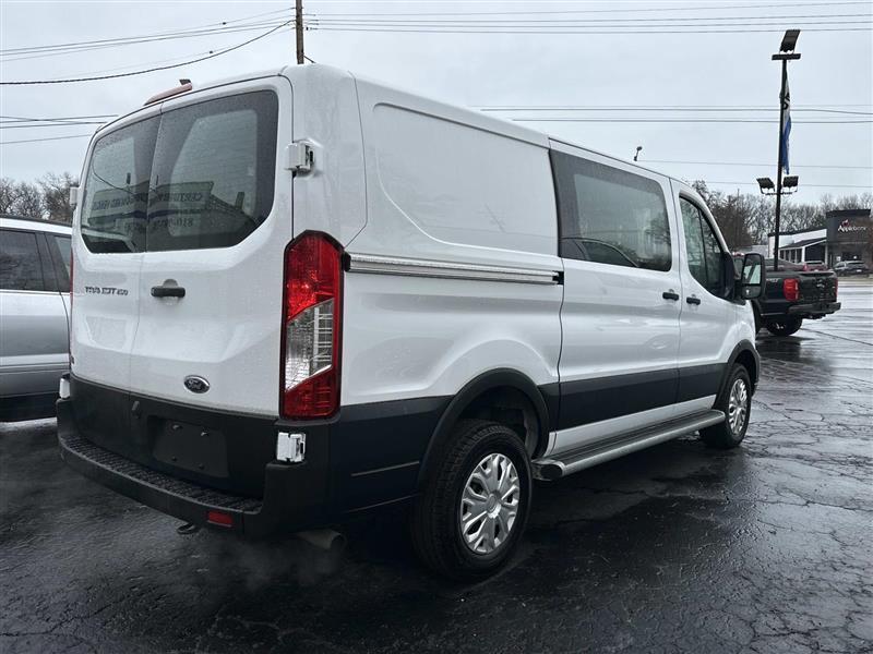 Ford Transit  2024