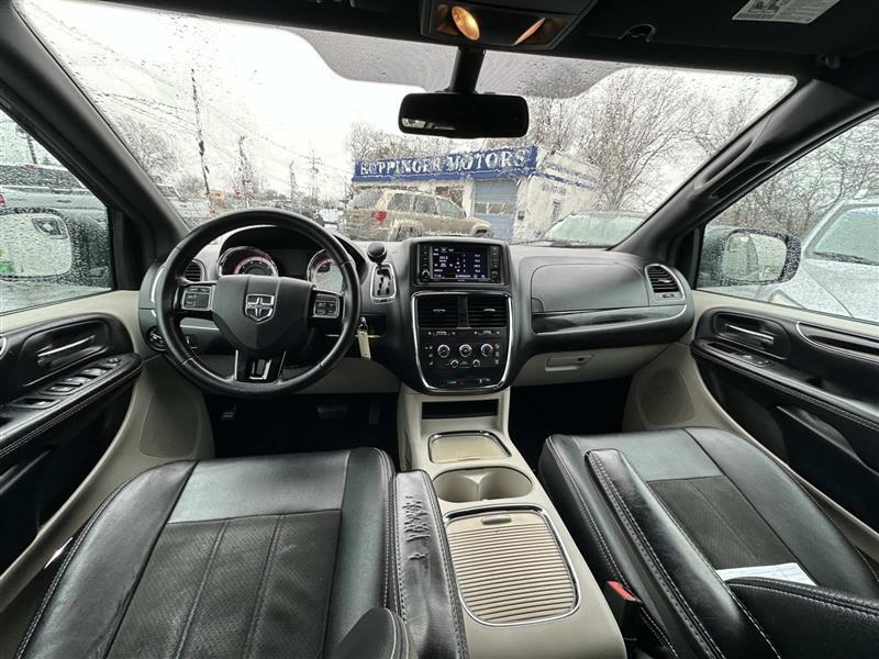 Dodge Grand Caravan  2020