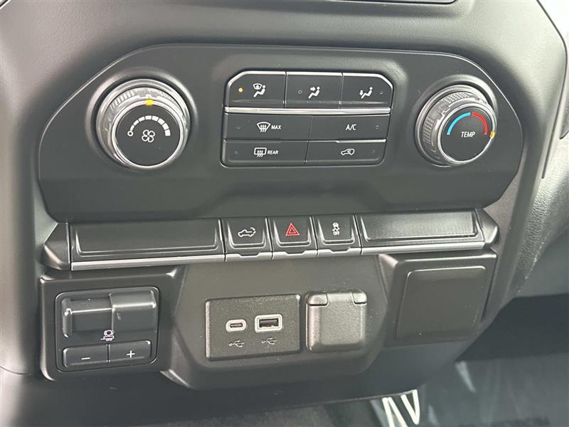 Chevrolet Silverado 1500  2021