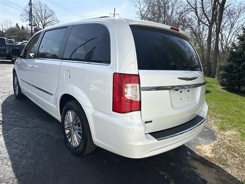Chrysler Town & Country  2016