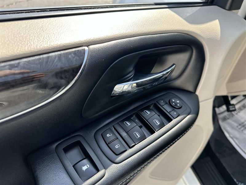 Chrysler Town & Country  2016