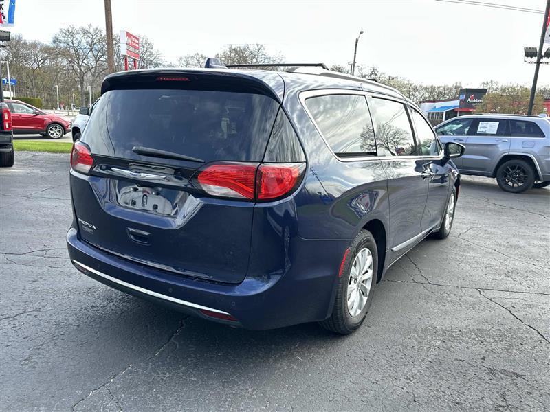 Chrysler Pacifica  2018