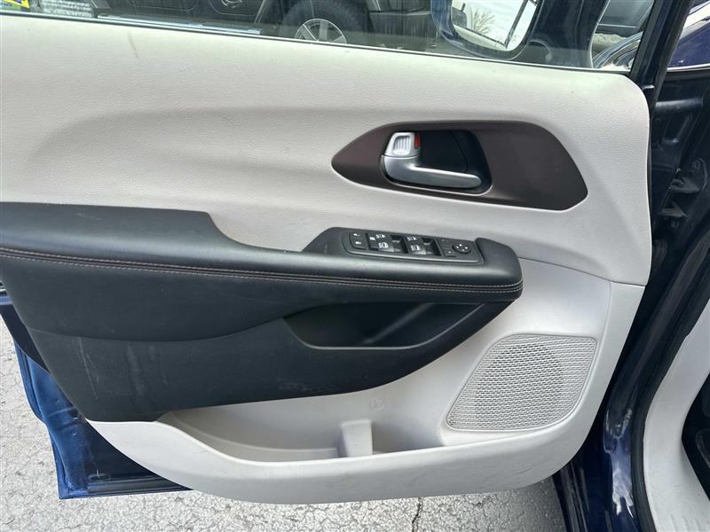 Chrysler Pacifica  2018