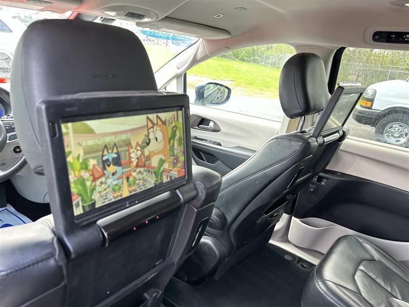 Chrysler Pacifica  2018