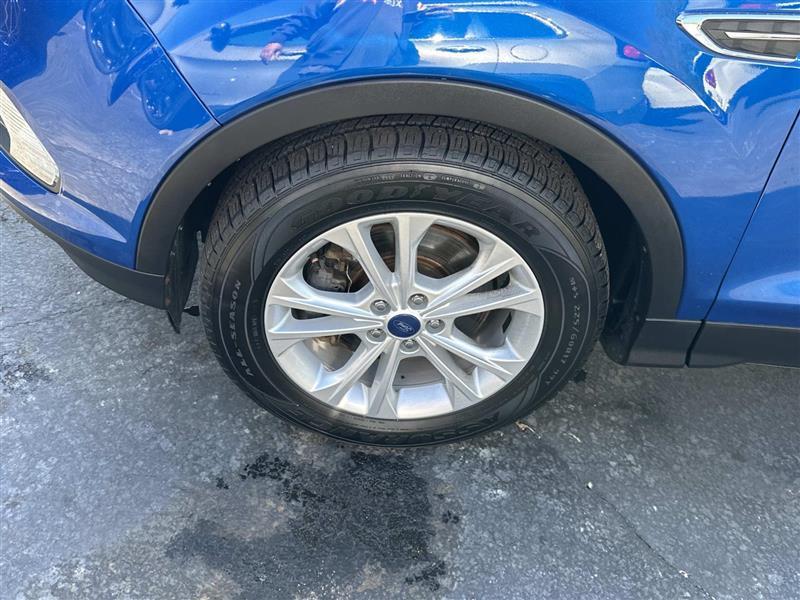 Ford Escape  2017