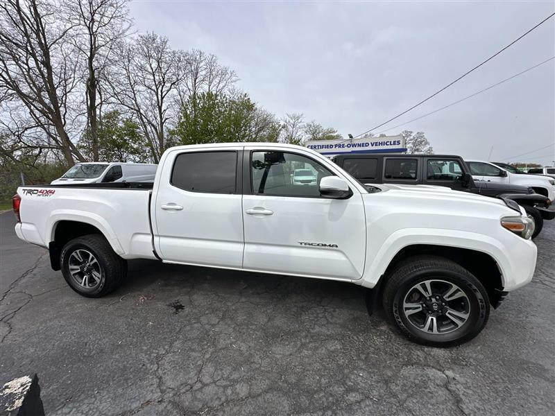 Toyota Tacoma  2016
