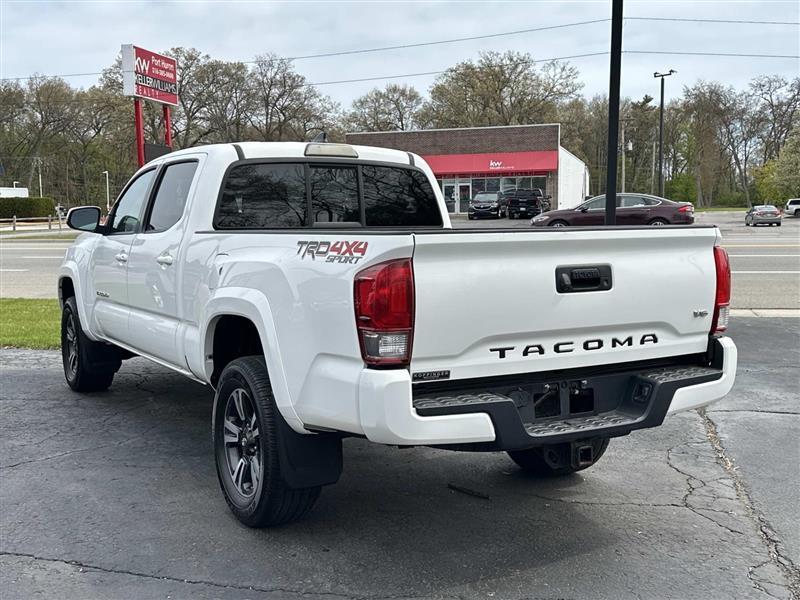 Toyota Tacoma  2016