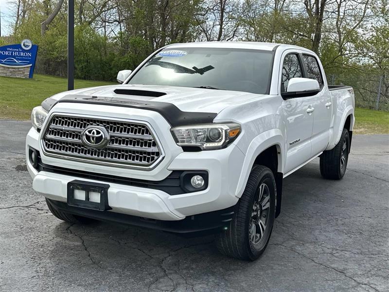 Toyota Tacoma  2016