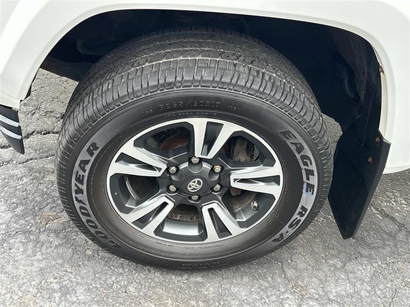 Toyota Tacoma  2016