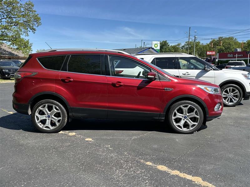 Ford Escape  2017