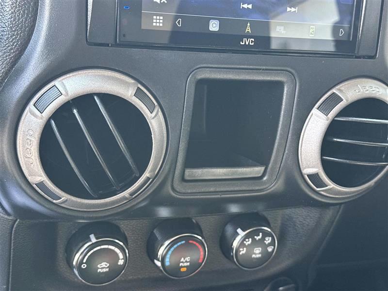 Jeep Wrangler  2014