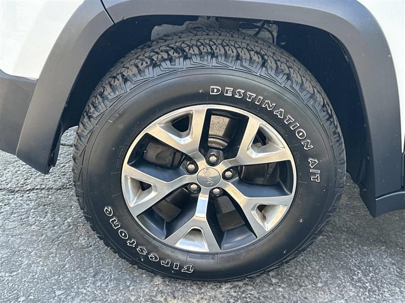 Jeep Cherokee  2015