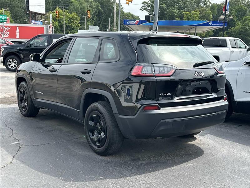 Jeep Cherokee  2021