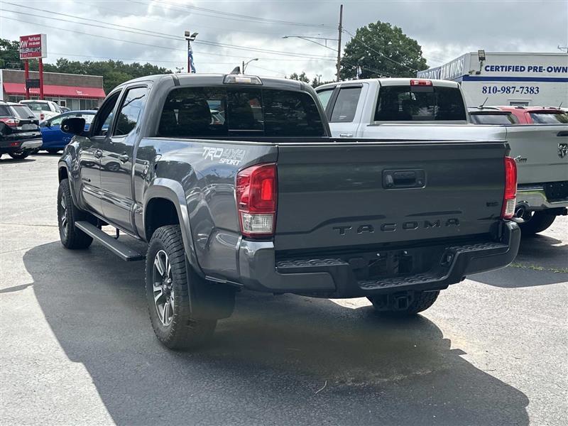 Toyota Tacoma  2017