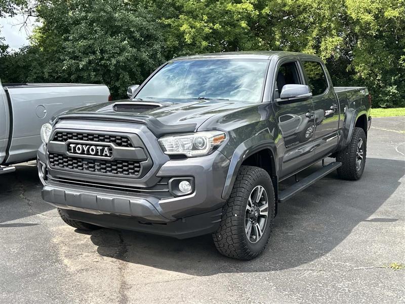 Toyota Tacoma  2017