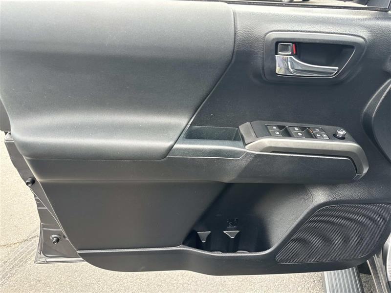 Toyota Tacoma  2017
