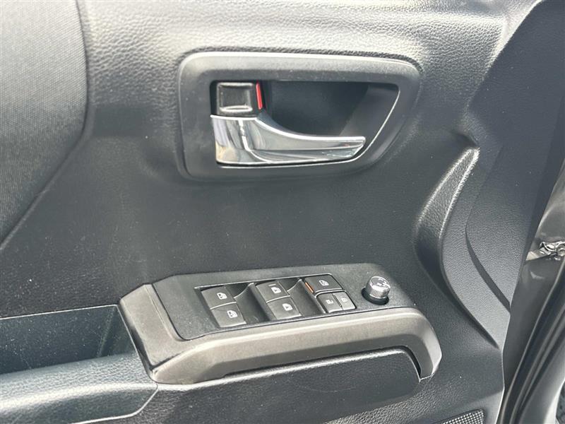 Toyota Tacoma  2017