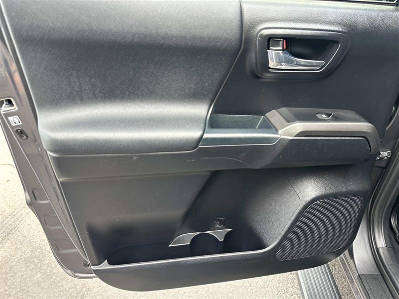 Toyota Tacoma  2017