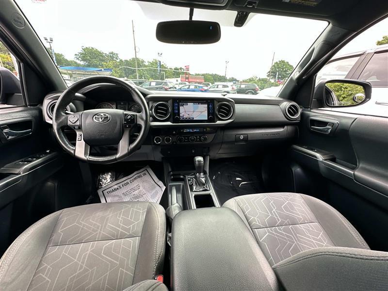 Toyota Tacoma  2017