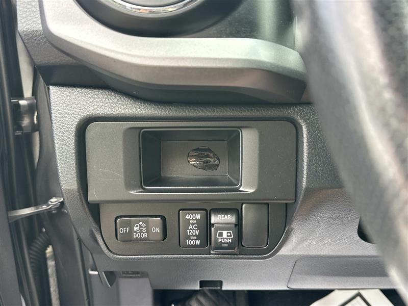 Toyota Tacoma  2017
