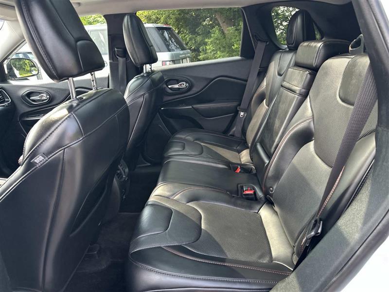Jeep Cherokee  2019