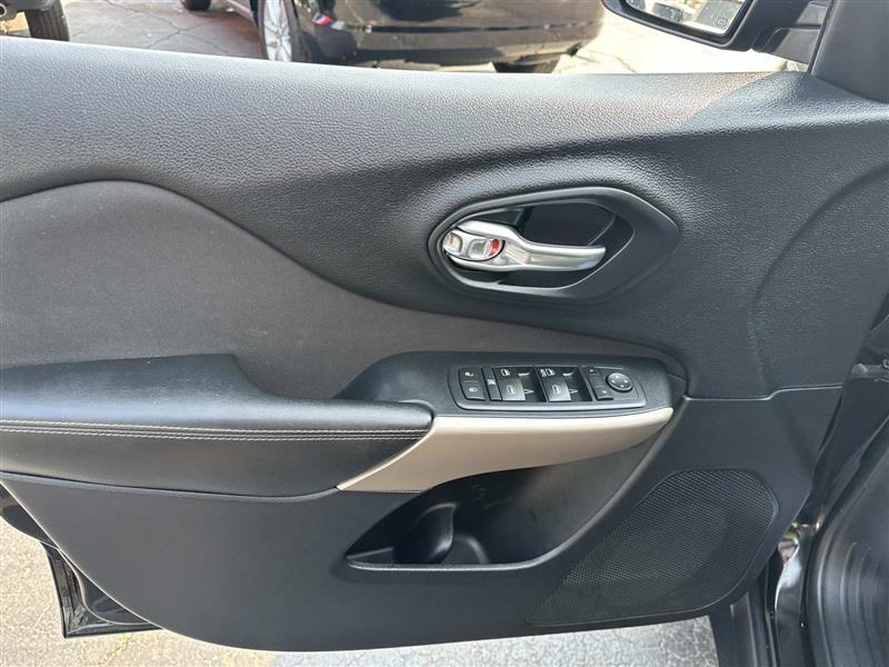 Jeep Cherokee  2017