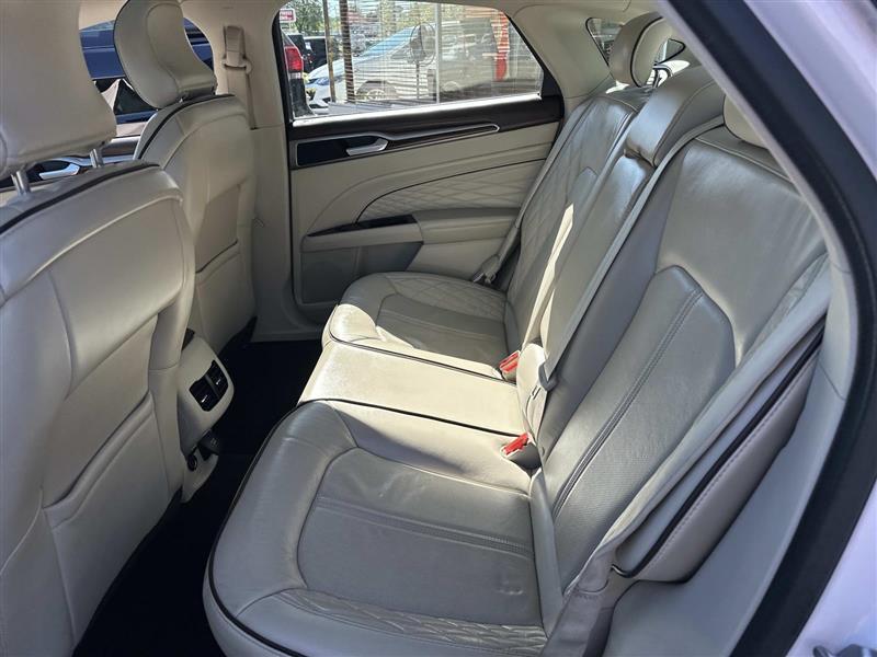 Ford Fusion  2017