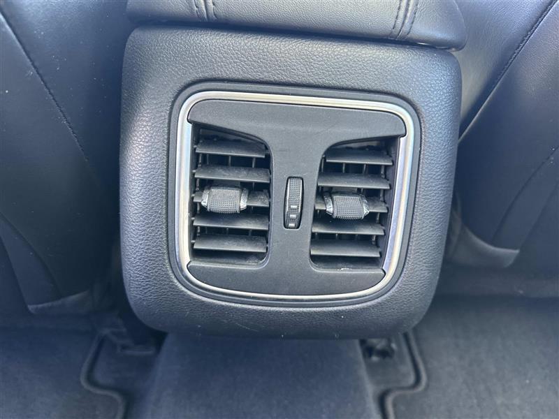 Chrysler 200  2016
