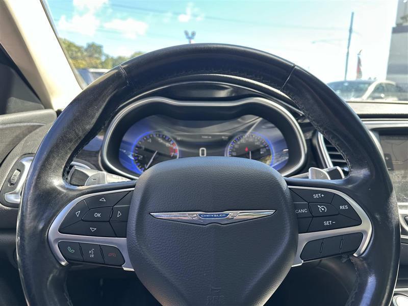 Chrysler 200  2016
