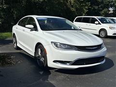 2016 Chrysler 200 
