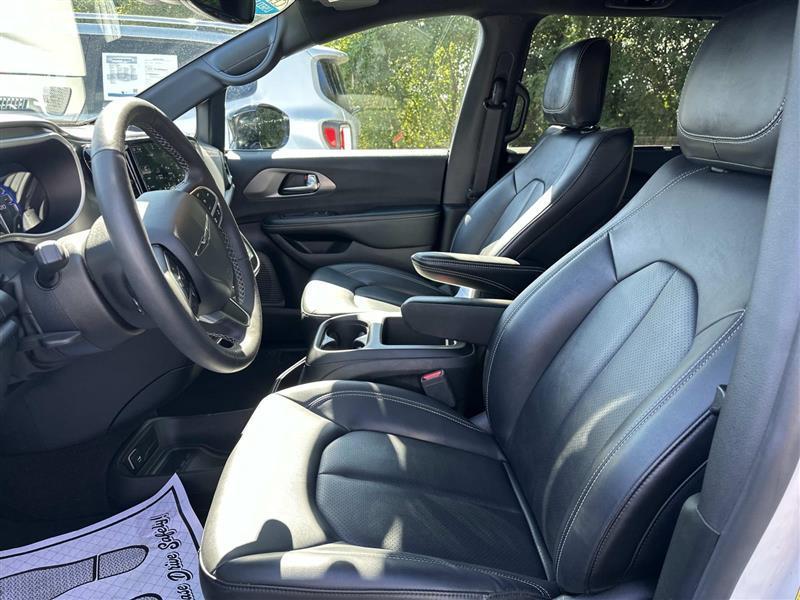 Chrysler Pacifica  2025