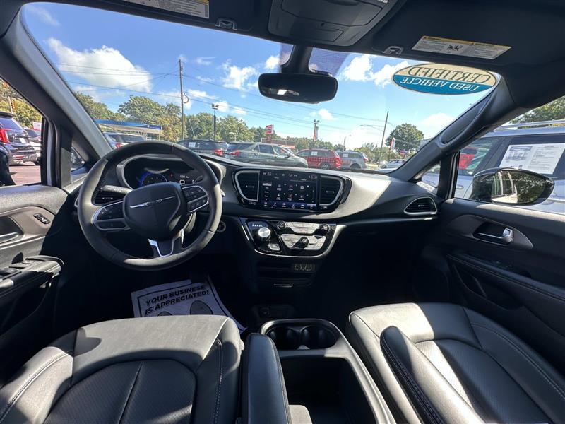 Chrysler Pacifica  2025