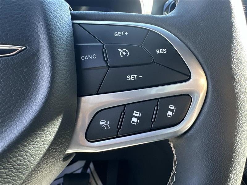 Chrysler Pacifica  2025
