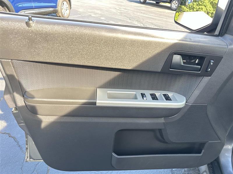 Ford Escape  2012