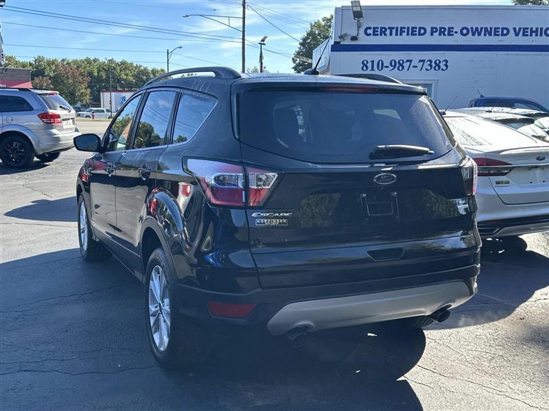 Ford Escape  2017
