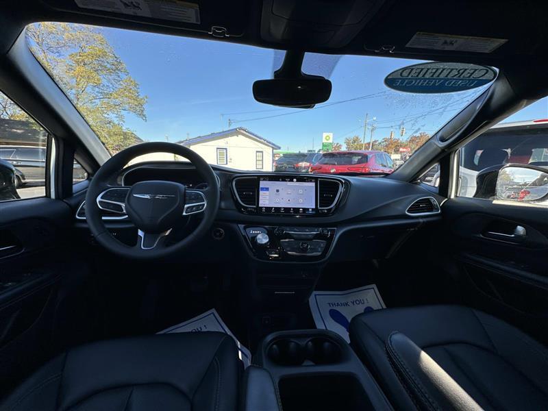 Chrysler Pacifica  2026