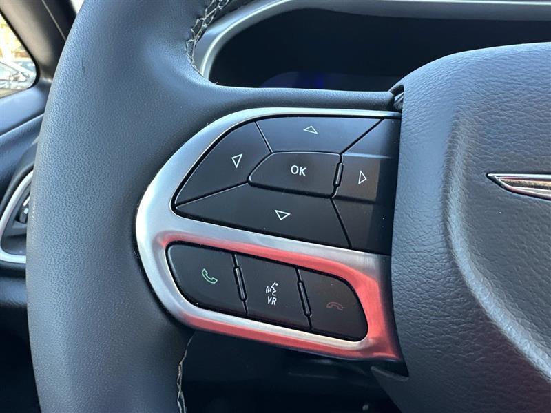 Chrysler Pacifica  2026