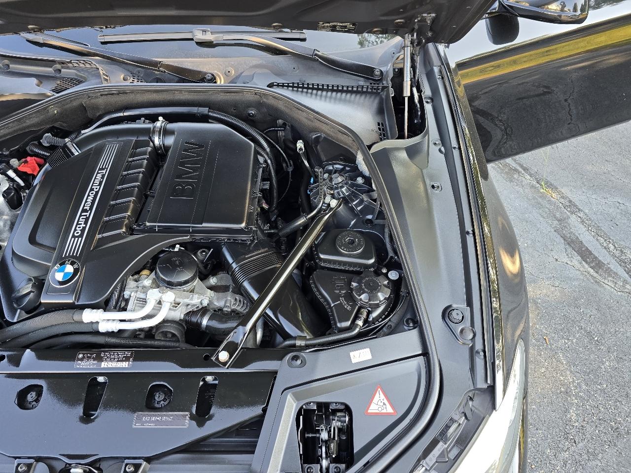 BMW 5-Series 535xi 2011