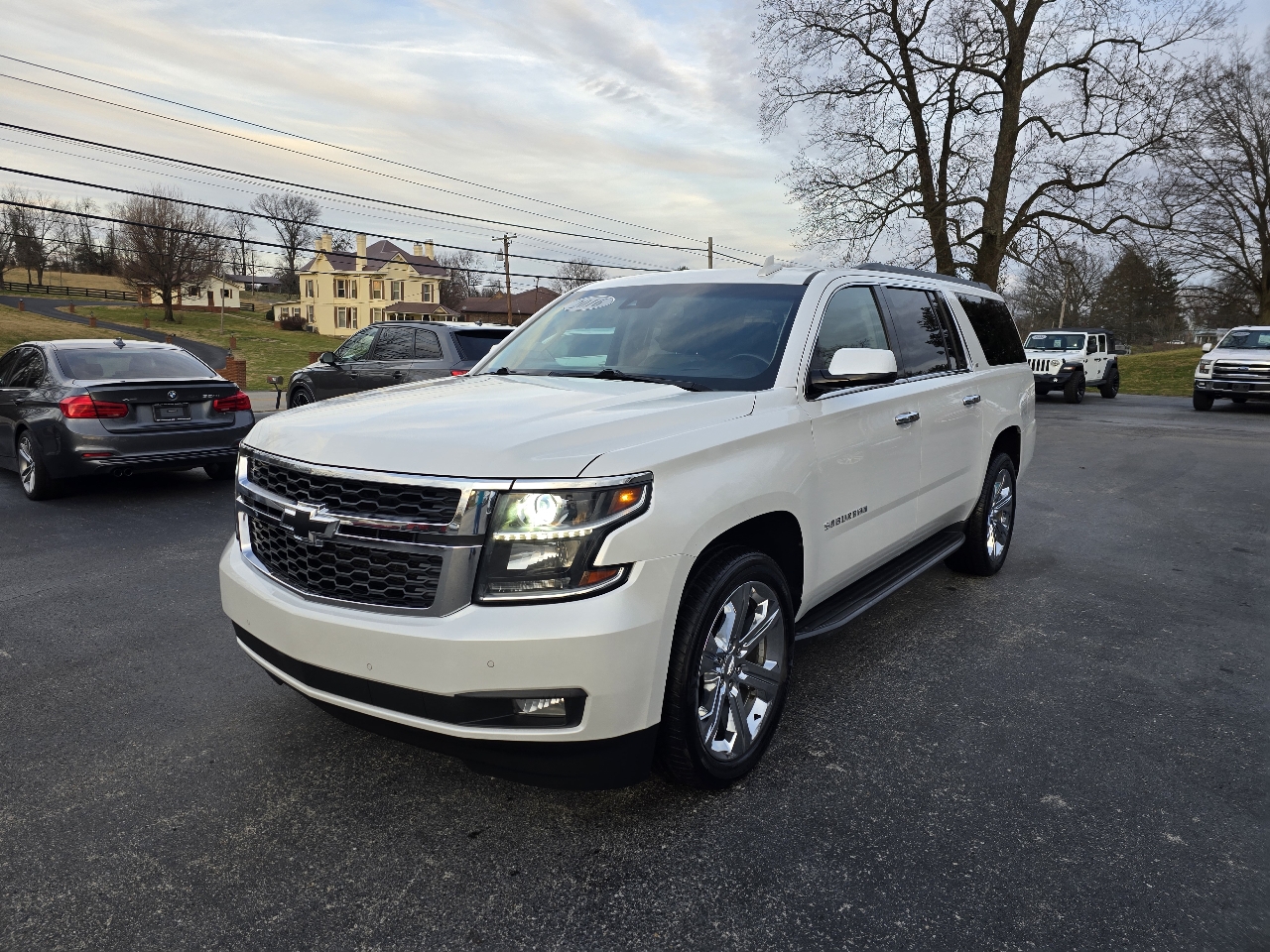Chevrolet Suburban LT 4WD 2016